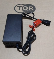 Зарядное устройство для тележек CBD15W-E 240V-24/5A (Charger 1-100~240V-24/5A (on-board))