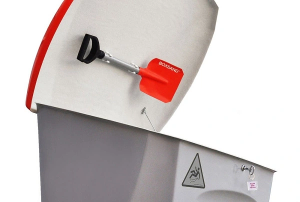 Ящик Boxsand для песка и противогололедных реагентов с дозатором