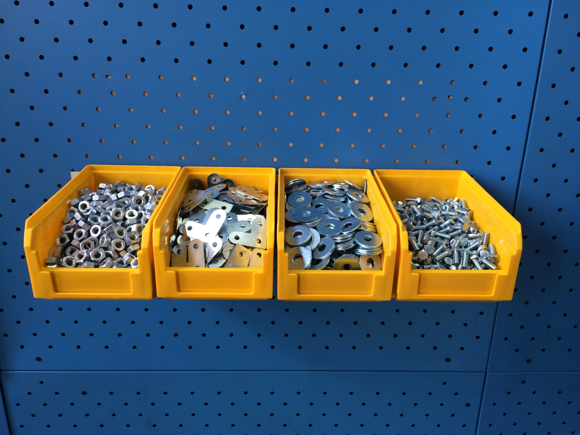 Органайзер настенный Стелла-техник V-2-650-желтый , 4 ящика V-2